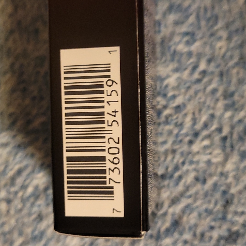 MAC E is for Effortless Love Me Lipstick - Picture 2 of 2